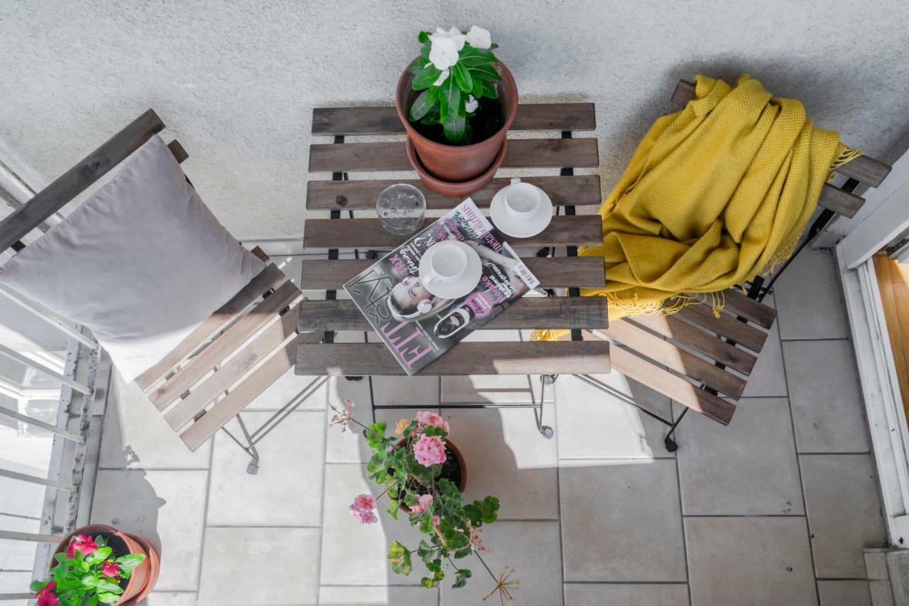 Pollock Apartment In Old Town Bratislava Luaran gambar