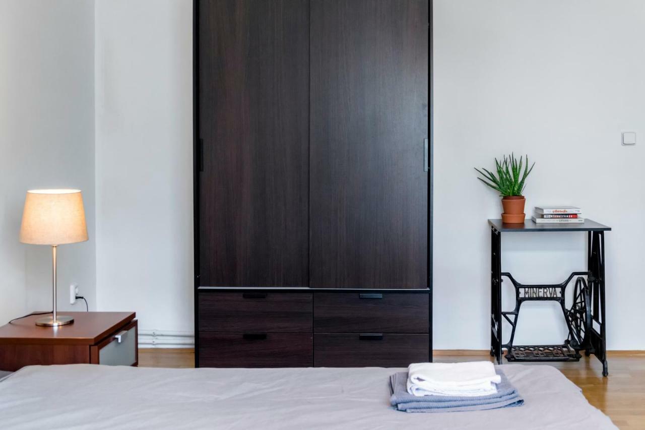 Pollock Apartment In Old Town Bratislava Luaran gambar